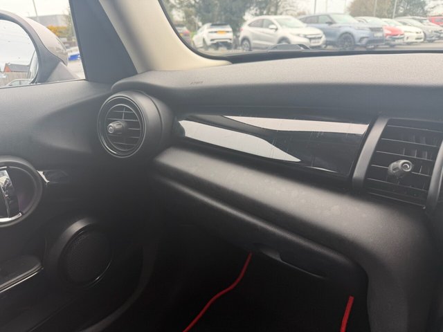 2018 MINI HATCH - Photo 11
