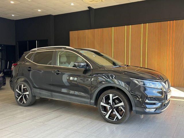 View our NISSAN QASHQAI