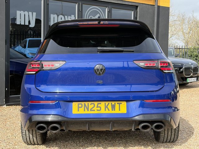 2025 Volkswagen Golf 2L R Black Edition 5dr - Photo 10