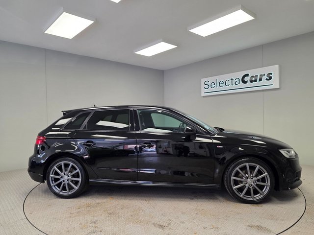 2020 AUDI A3 1.5 TFSI CoD 35 Black Edition Sportback 5dr Petrol S Tronic Euro 6 (s/s) (150 ps) - Photo 5