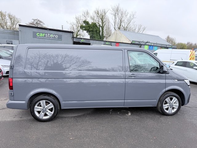 2021 VOLKSWAGEN e-Transporter - Photo 9