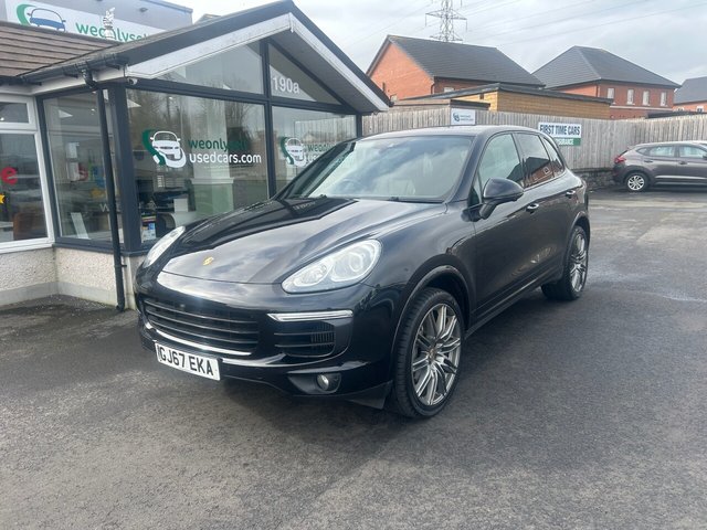 2017 PORSCHE CAYENNE - Photo 3