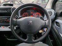 USED 2014 64 PEUGEOT PARTNER TEPEE 1.6 HDi Tepee S MPV 5dr Diesel Automatic EGC(135 g/km, 92 bhp) MPV