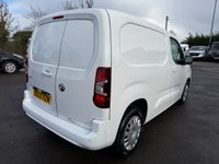 USED 2023 23 VAUXHALL COMBO 1.5 Turbo D 2300 Pro Panel Van 5dr Diesel Manual L1 H1 Euro 6 (s/s) (100 ps) 1 OWNER REVERSE CAMERA TOUCH SCREEN MEDIA SAT NAV 34K COMES WITH 1 YEARS MOT AND SERVICE