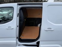 USED 2023 23 VAUXHALL COMBO 1.5 Turbo D 2300 Pro Panel Van 5dr Diesel Manual L1 H1 Euro 6 (s/s) (100 ps) 1 OWNER REVERSE CAMERA TOUCH SCREEN MEDIA SAT NAV 34K COMES WITH 1 YEARS MOT AND SERVICE