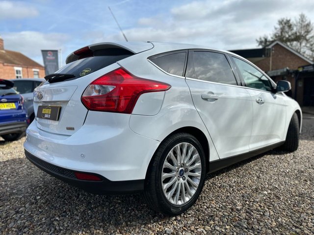 2013 FORD FOCUS 1.0T EcoBoost Titanium X Hatchback 5dr Petrol Manual Euro 5 (s/s) (125 ps) - Photo 3