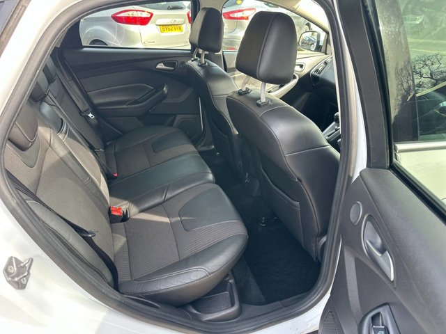 2013 FORD FOCUS 1.0T EcoBoost Titanium X Hatchback 5dr Petrol Manual Euro 5 (s/s) (125 ps) - Photo 6