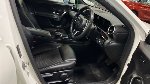 2019 Mercedes-Benz A-Class 1.5L Sport 5dr - Photo 2