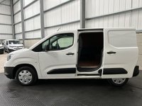 USED 2022 71 VAUXHALL COMBO 1.5 TURBO D 100PS L1 H1 DYNAMIC - NO VAT 