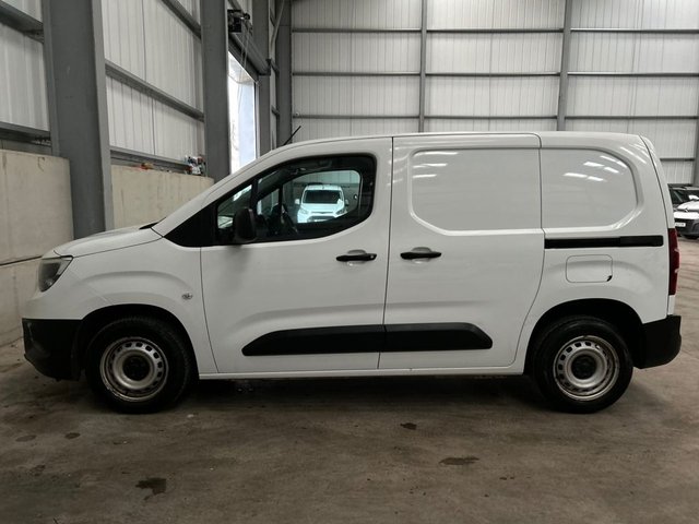 2022 VAUXHALL COMBO - Photo 11