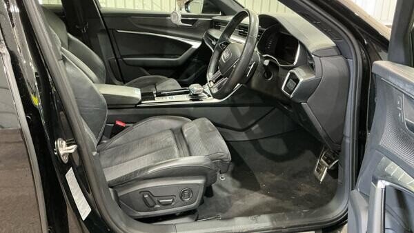 2022 Audi A6 Saloon - Photo 10