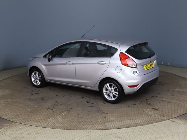 2017 FORD FIESTA 1.25 Zetec Hatchback 5dr Petrol Manual Euro 6 (82 ps) - Photo 6