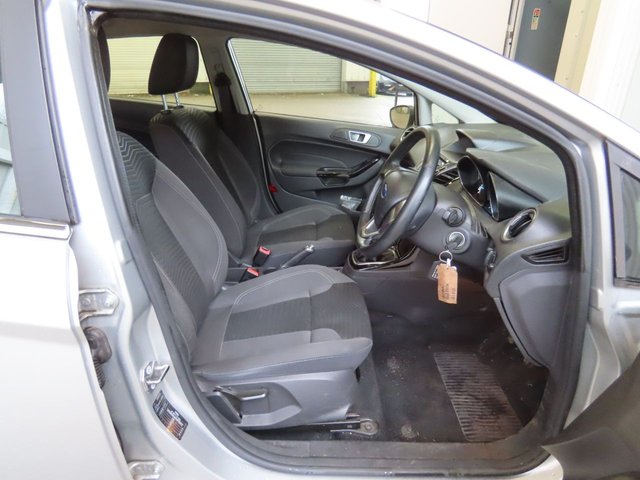 2017 FORD FIESTA 1.25 Zetec Hatchback 5dr Petrol Manual Euro 6 (82 ps) - Photo 11