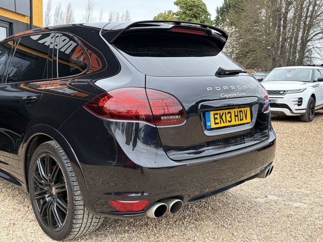 2013 Porsche Cayenne 4L Turbo 5dr - Photo 6