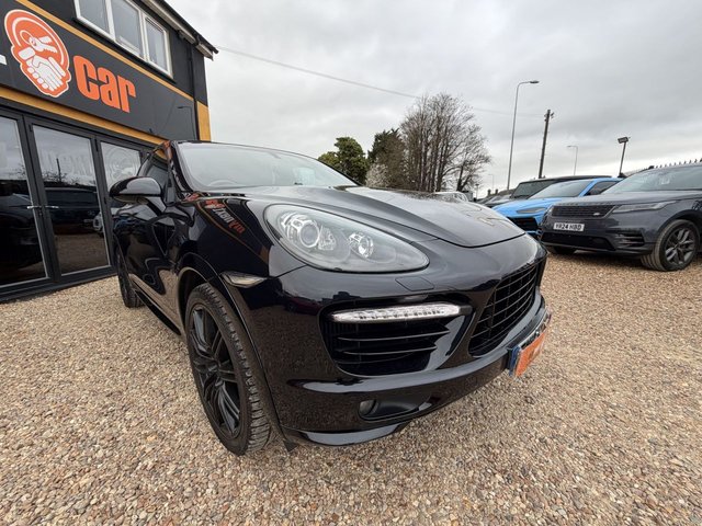 2013 Porsche Cayenne 4L Turbo 5dr - Photo 2