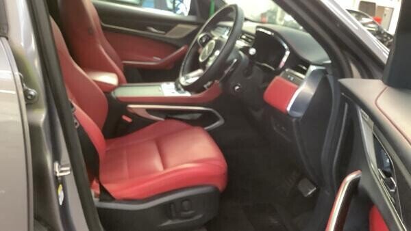 2023 Jaguar F-Pace - Photo 10