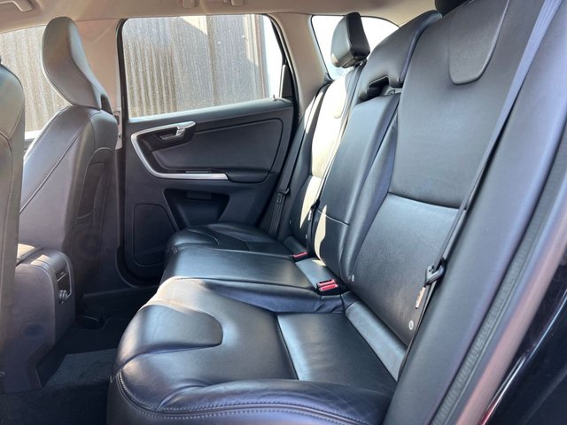 2016 VOLVO XC60 - Photo 6