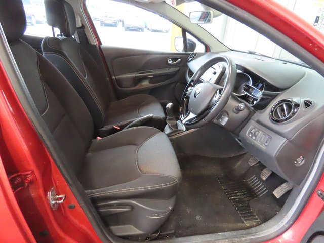 2015 RENAULT CLIO 0.9 TCe Dynamique MediaNav Hatchback 5dr Petrol Manual Euro 5 (s/s) (90 ps) - Photo 11
