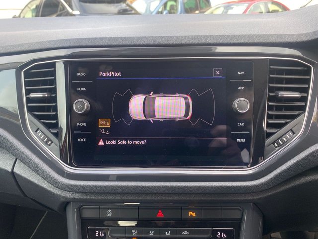 2018 VOLKSWAGEN T-ROC 2.0 TDI SEL SUV 5dr Diesel Manual 4Motion Euro 6 (s/s) (150 ps) - Photo 11