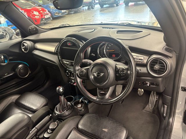 2015 MINI HATCH - Photo 2
