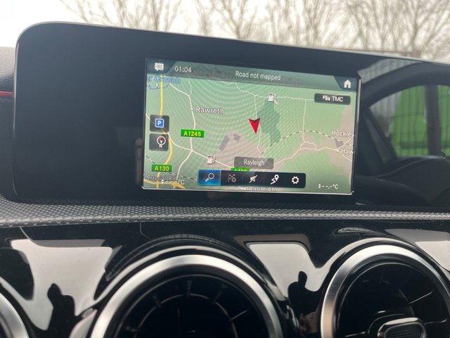 2018 MERCEDES-BENZ A-CLASS 1.3 A200 AMG Line Hatchback 5dr Petrol 7G-DCT Euro 6 (s/s) (163 ps) - Photo 5