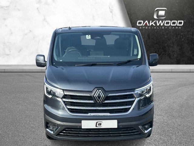 2026 RENAULT TRAFIC - Photo 2
