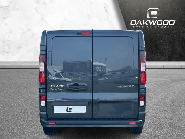 2026 RENAULT TRAFIC - Photo 4