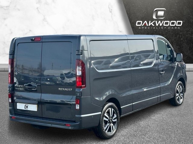 2026 RENAULT TRAFIC - Photo 6