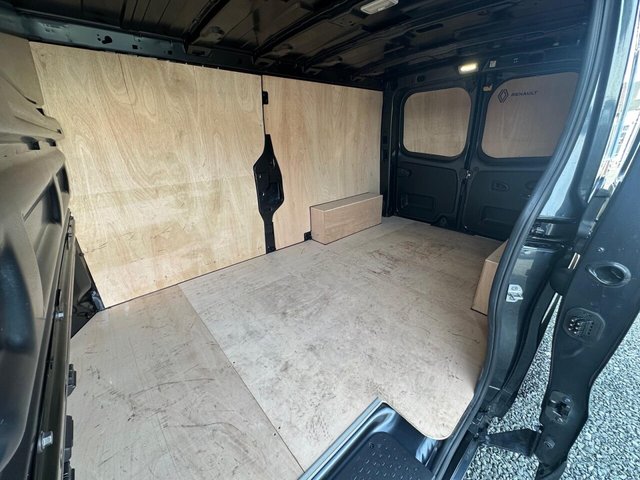 2026 RENAULT TRAFIC - Photo 12