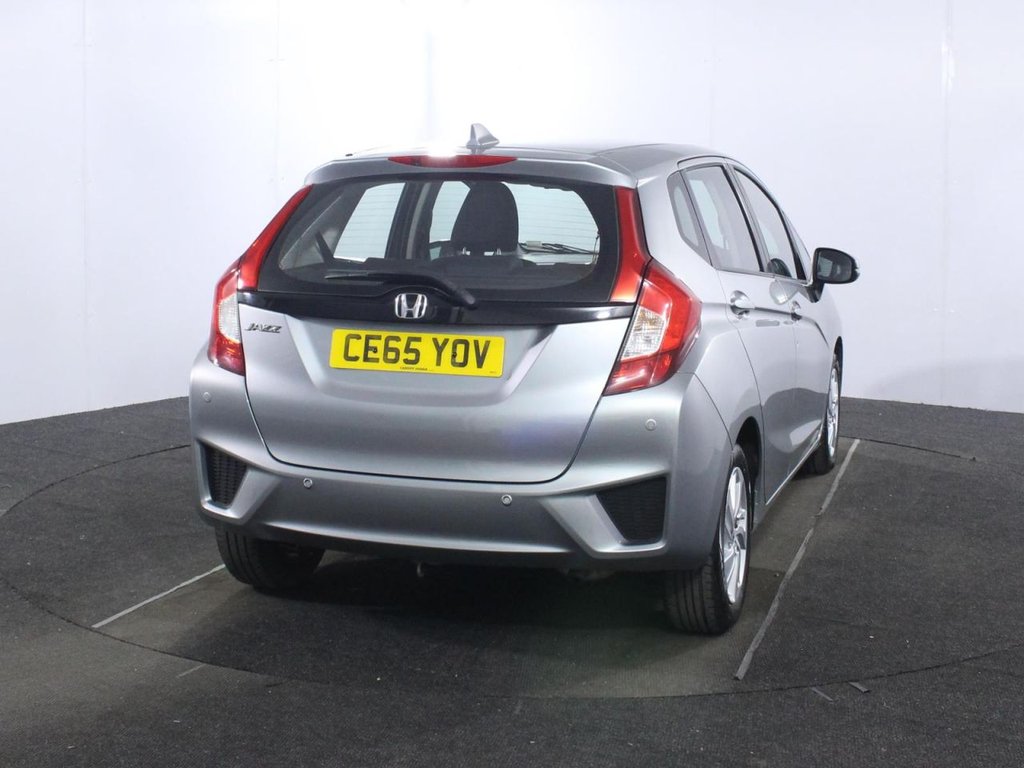 USED 2015 65 HONDA JAZZ 1.3 i-VTEC SE Hatchback 5dr Petrol CVT Euro 6 (s/s) (102 ps) 