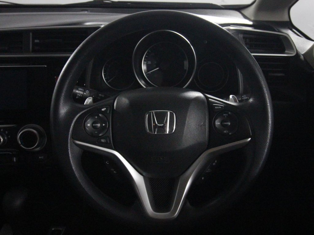 USED 2015 65 HONDA JAZZ 1.3 i-VTEC SE Hatchback 5dr Petrol CVT Euro 6 (s/s) (102 ps) 
