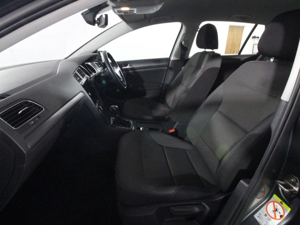 USED 2017 67 VOLKSWAGEN GOLF 1.4 TSI BlueMotion Tech SE Nav Hatchback 5dr Petrol DSG Euro 6 (s/s) (125 ps) PADDLE SHIFT - ADAPTIVE CRUISE