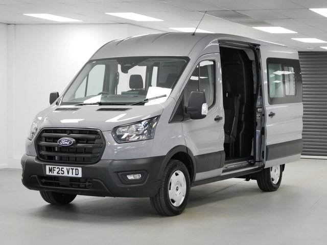 View our Ford Transit 350 2.0 EBL 130 BHP L2 MEDIUM TREND CREWCAB 6 SEATER