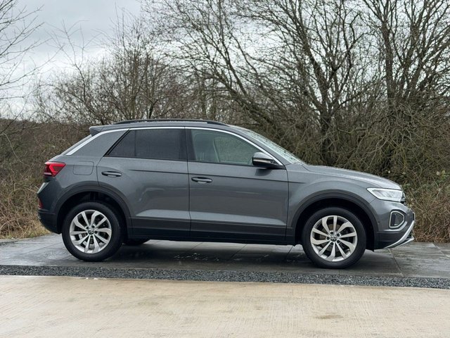 2023 VOLKSWAGEN T-ROC - Photo 10