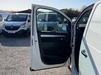 USED 2022 71 VAUXHALL VIVARO 2.0 Turbo D 3100 Dynamic Panel Van 6dr Diesel Manual L2 H1 Euro 6 (s/s) (145 ps) 