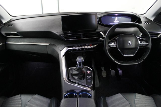 2021 PEUGEOT 3008 - Photo 11