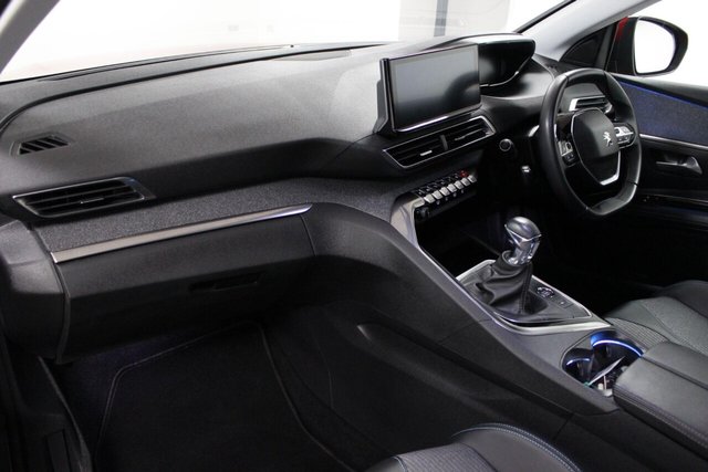 2021 PEUGEOT 3008 - Photo 10