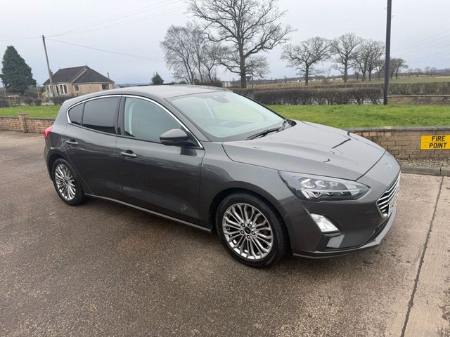 2019 FORD FOCUS - Photo 2