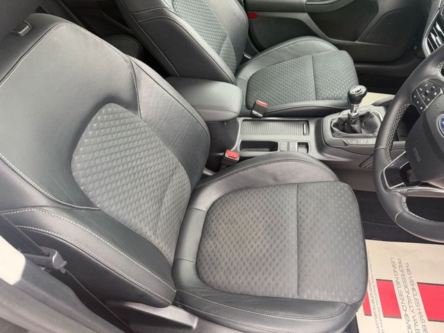 2019 FORD FOCUS - Photo 7