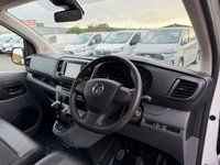 USED 2020 20 VAUXHALL VIVARO 2.0 Turbo D 3100 Dynamic Panel Van 6dr Diesel Manual L2 H1 Euro 6 (s/s) (120 ps) 