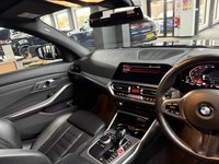 USED 2021 21 BMW 3 SERIES 3.0 330d MHT M Sport Touring 5dr Diesel Hybrid Auto Euro 6 (s/s) (286 ps) AMBIENT LIGHTING + REAR CAMERA