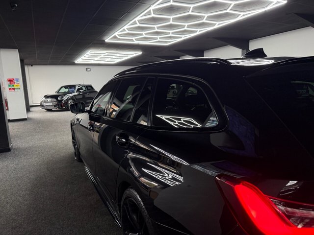 2021 BMW 3 SERIES - Photo 5