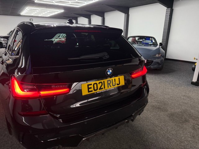 2021 BMW 3 SERIES - Photo 8