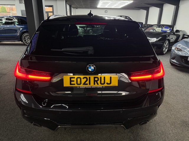 2021 BMW 3 SERIES - Photo 9