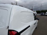 RENAULT KANGOO — thumbnail 32 of 51