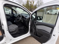 RENAULT KANGOO — thumbnail 40 of 51