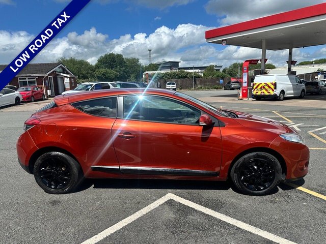 View our RENAULT MEGANE