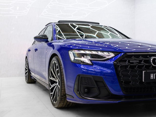 2022 AUDI A8 - Photo 2