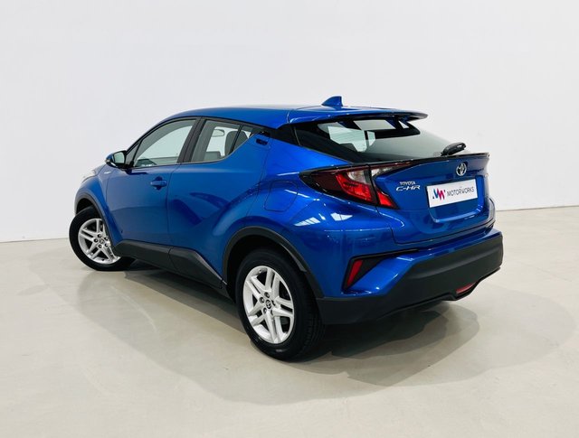 2020 TOYOTA C-HR - Photo 3