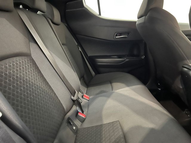 2020 TOYOTA C-HR - Photo 12